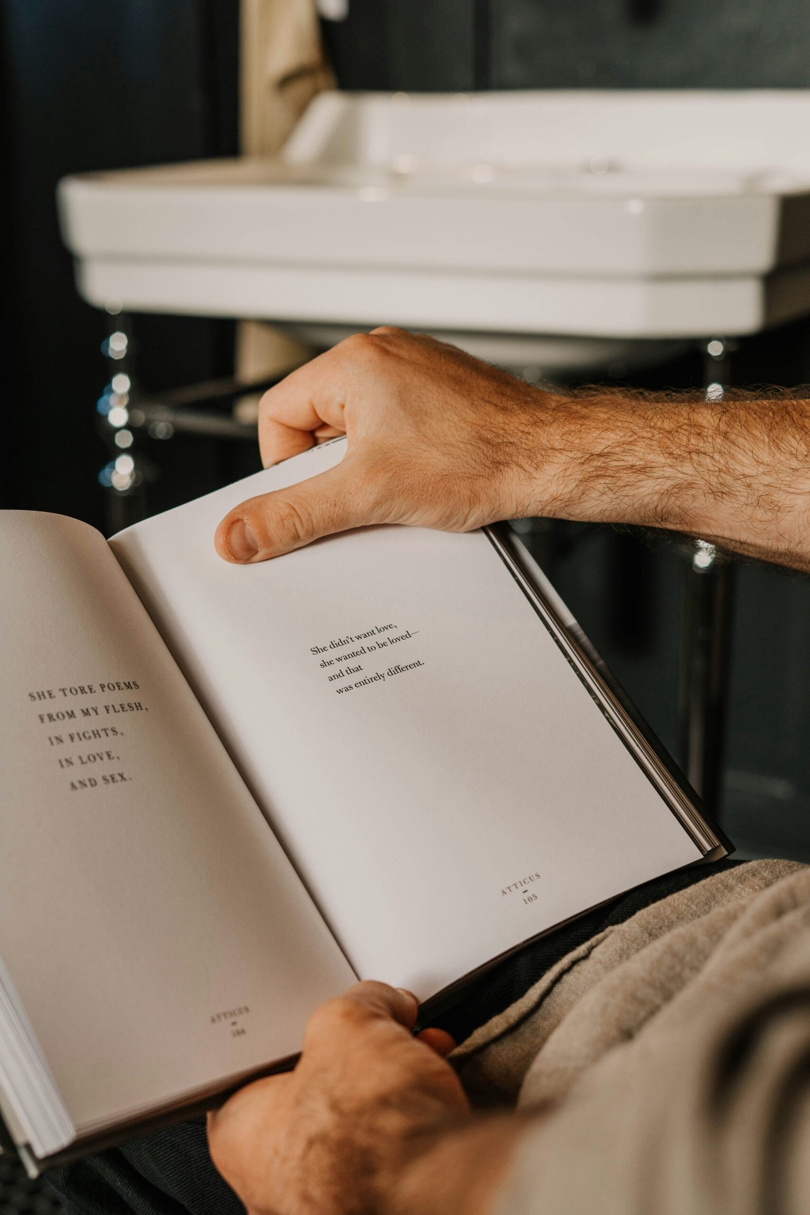 Metaphors in Poetry: Powerful Techniques, Tips, Mistakes To Avoid