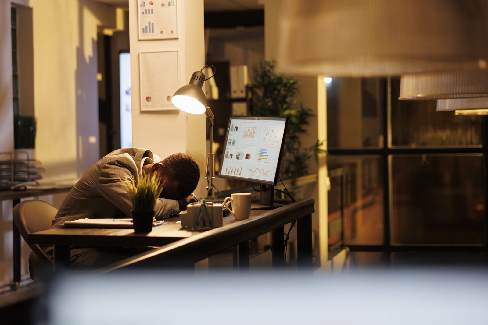 Digital Burnout Taught Me to Breathe Again! Easy Remedies